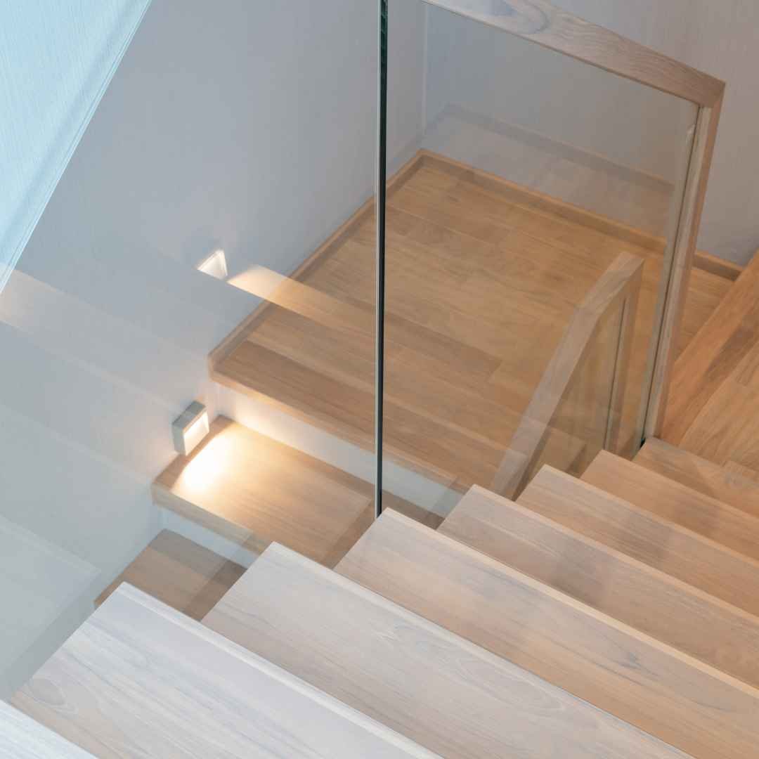 Railing Tangga Kayu