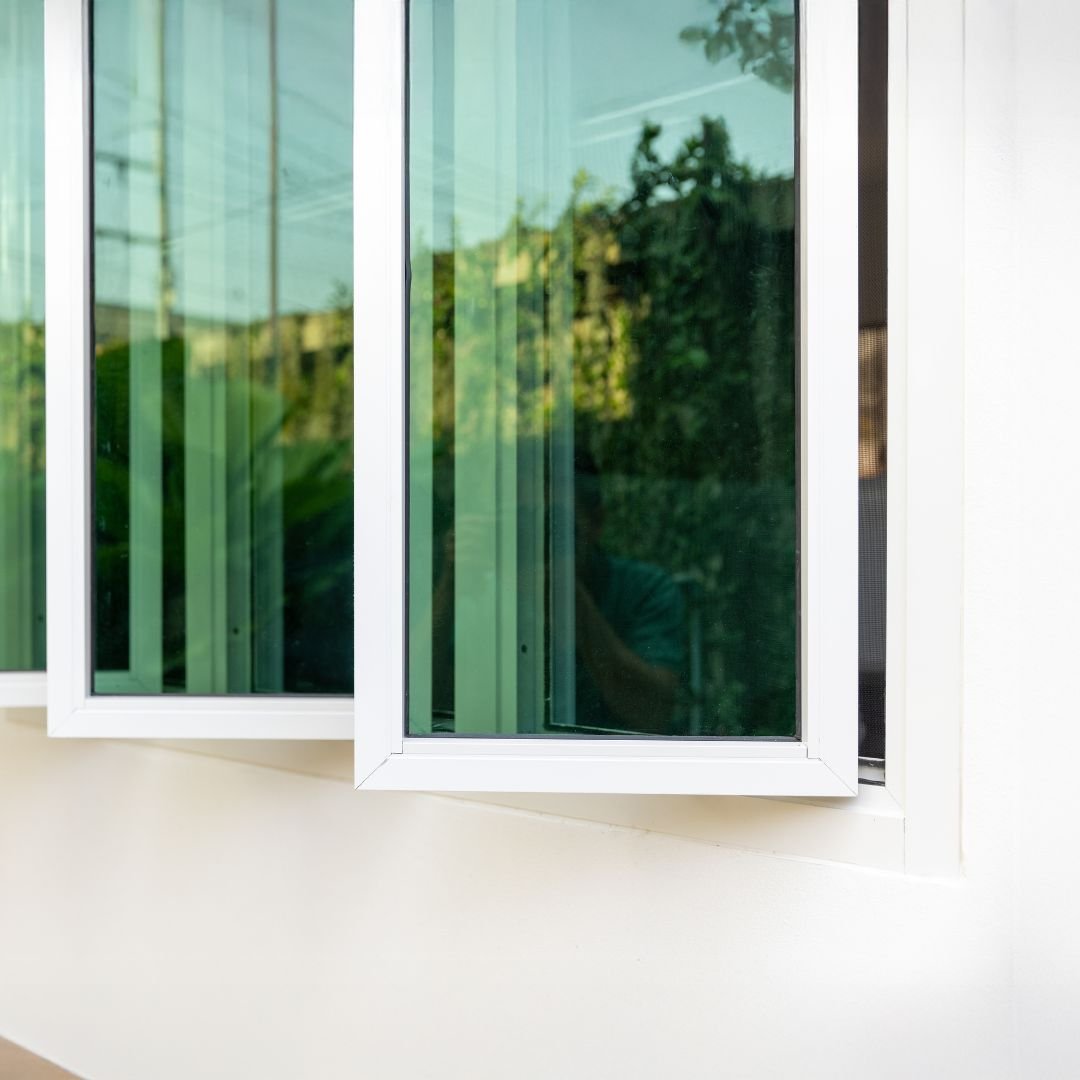 Jendela Kayu Minimalis Modern 