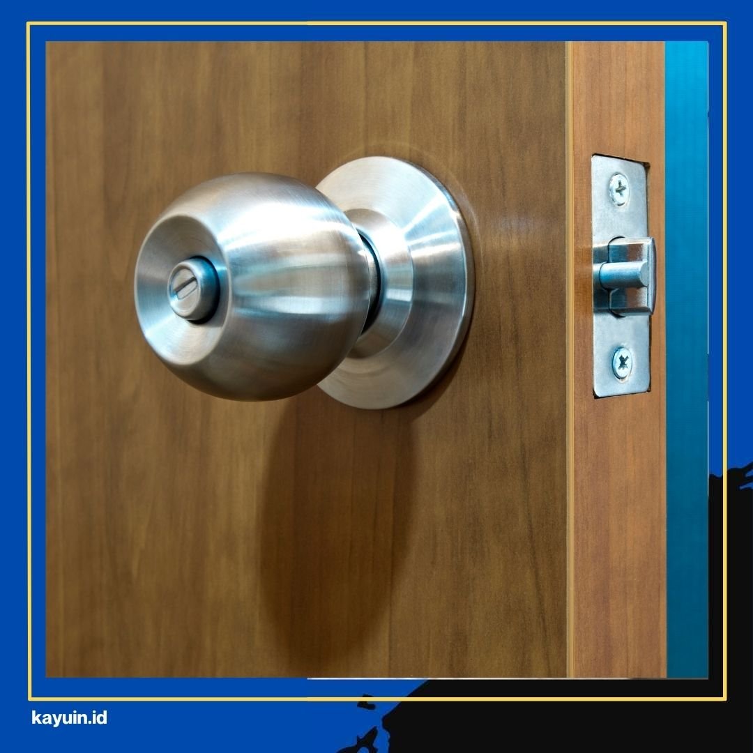Gagang Pintu Kayu